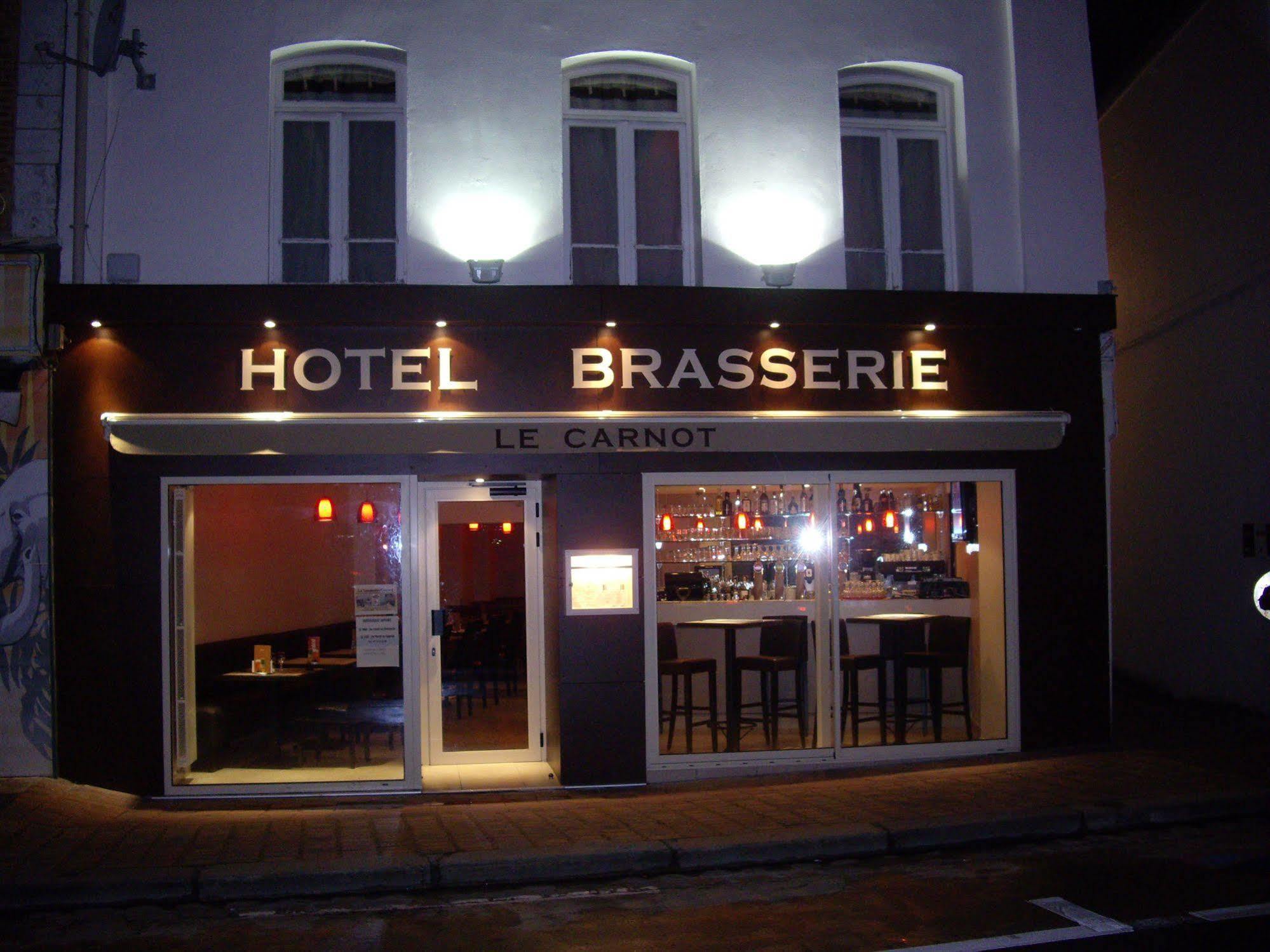 Logis-Hotel & Restaurant Le Carnot Bolbec Exterior foto